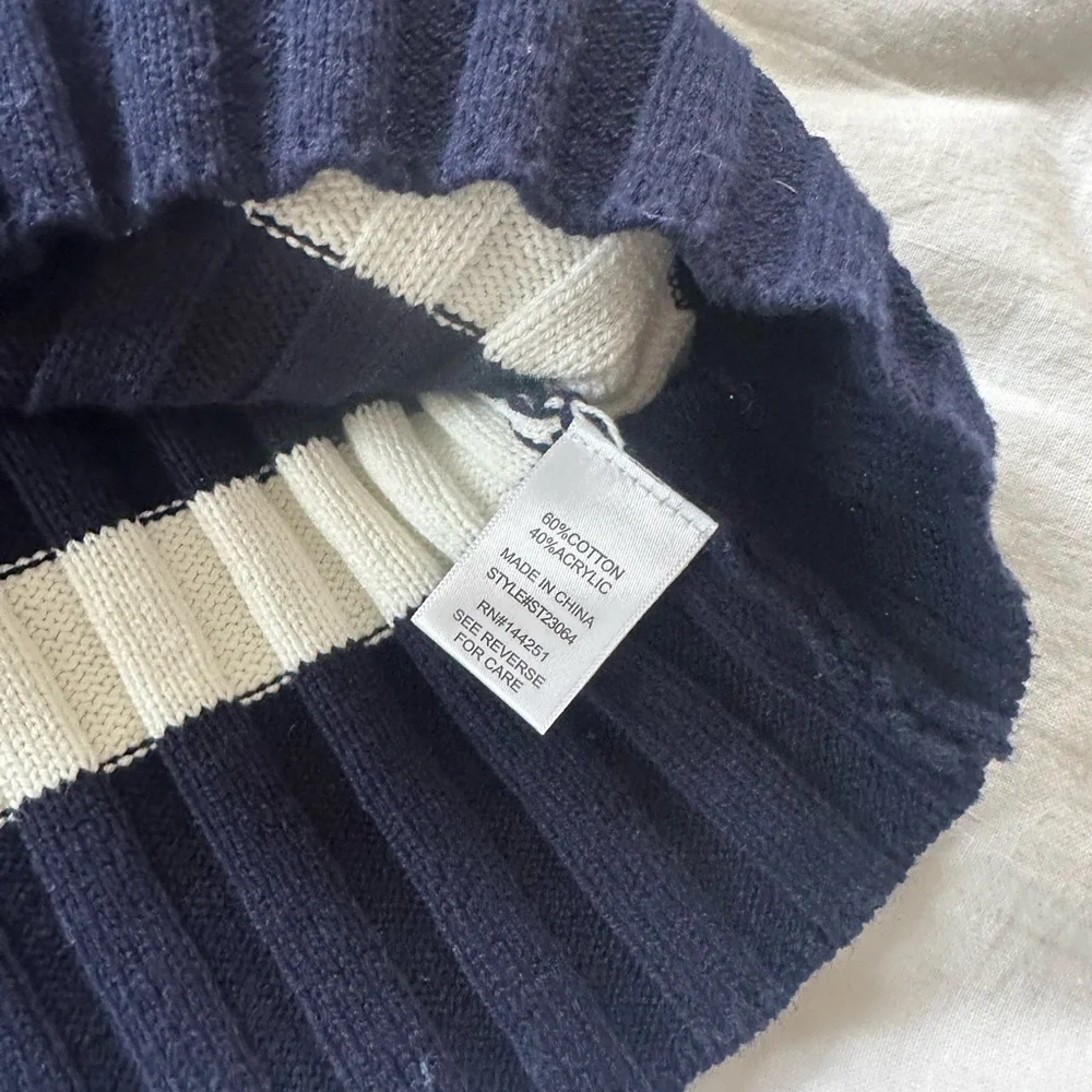 Sincerely Jules Navy and White Knit Sweater and Pant Lounge Set - Size Small - Picture 6 of 11